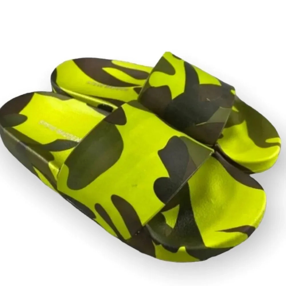 NEW STEVE MADDEN Sofi Camoflage Printed Slide Sandals Women's Size 6 Green Black